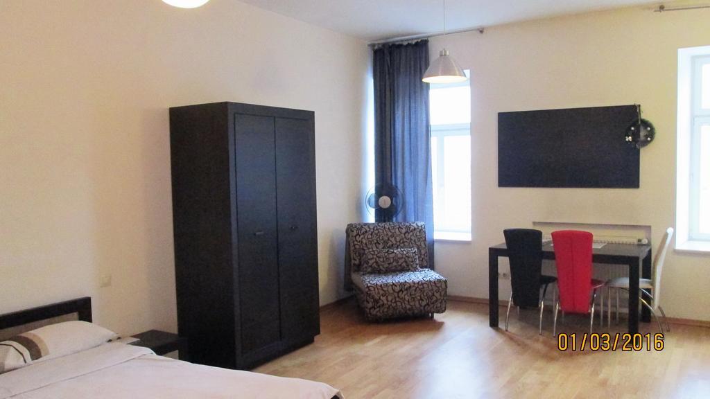 Apartment In The Centre Of Lviv Luaran gambar