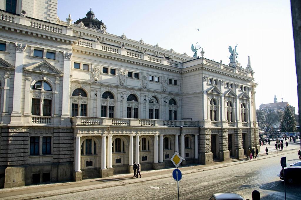 Apartment In The Centre Of Lviv Luaran gambar