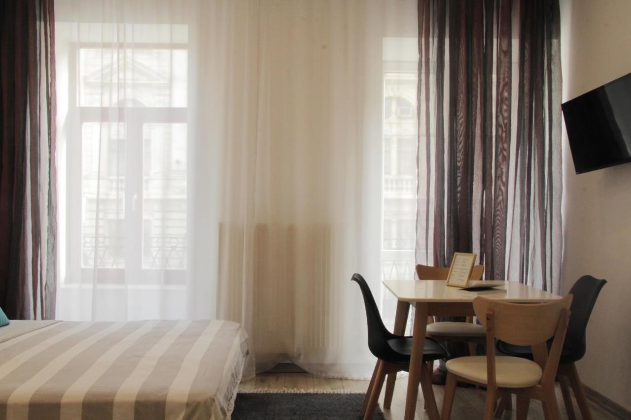 Apartment In The Centre Of Lviv Luaran gambar